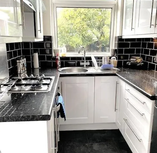 The Modern House - Beeston Nottingham